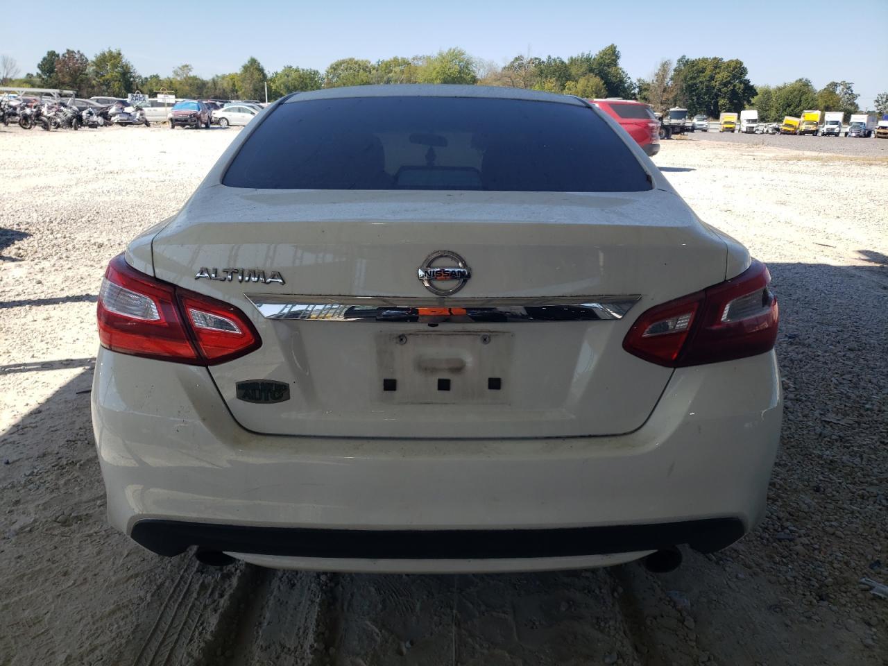 2016 Nissan Altima 2.5 - Фото 6