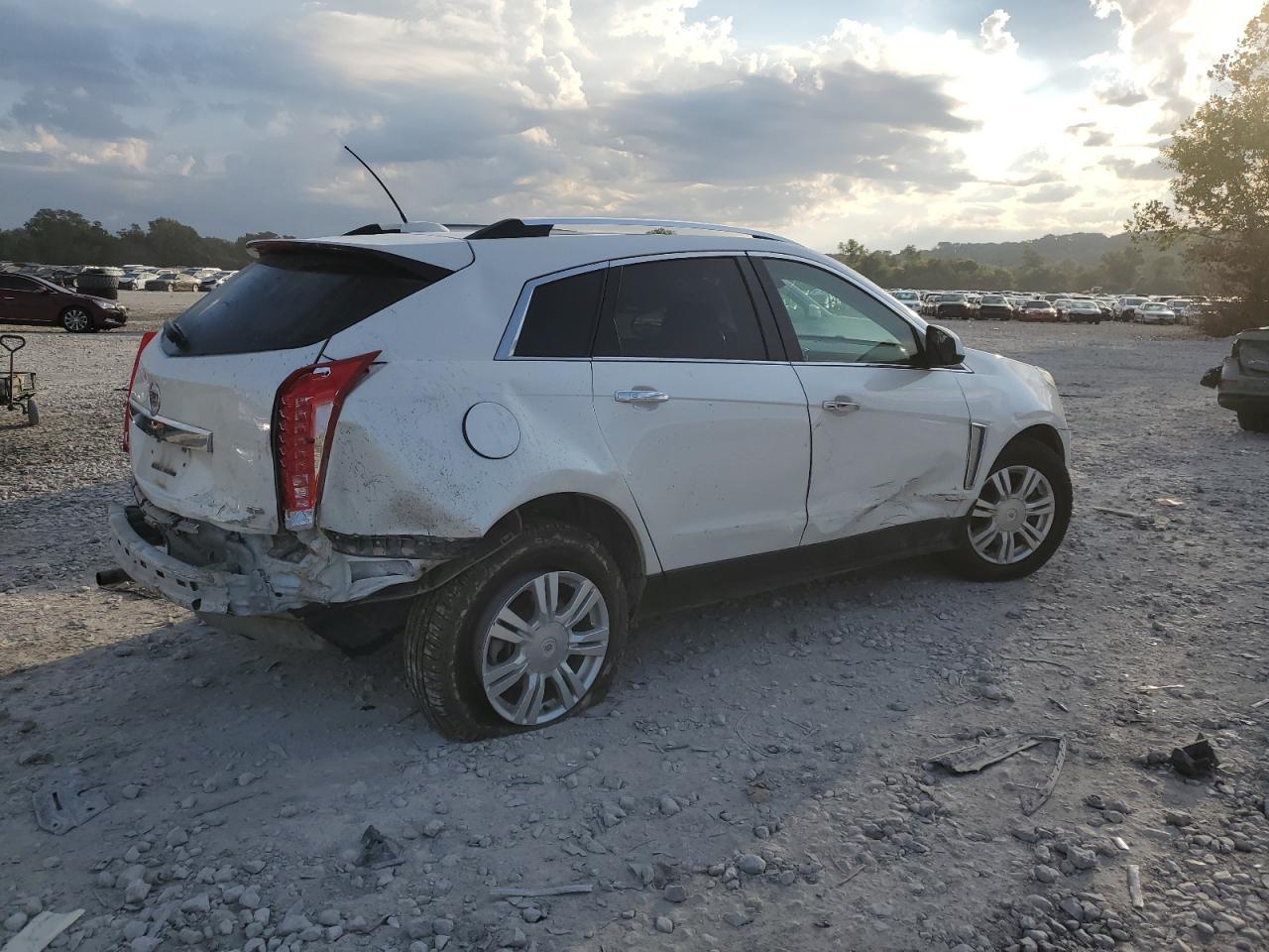 2015 Cadillac Srx Luxury Collection - Image 3