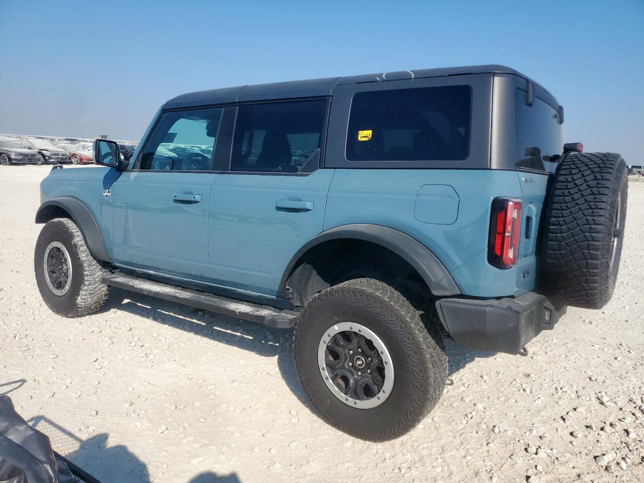 2023 Ford Bronco Base - Фото 2