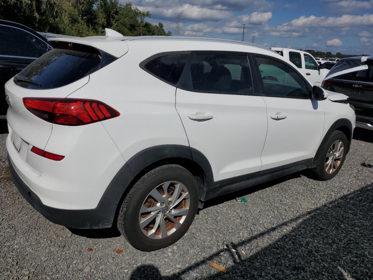 2021 Hyundai Tucson Limited - Фото 3