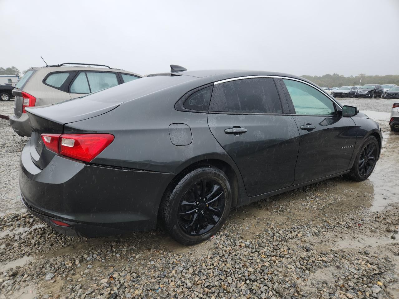 2017 Chevrolet Malibu Lt - Image 3