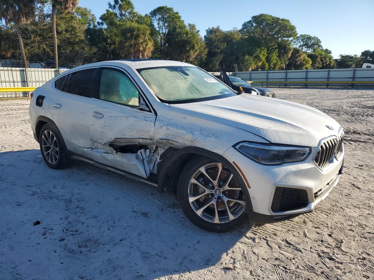 2021 BMW X6 Sdrive 40I - Image 4