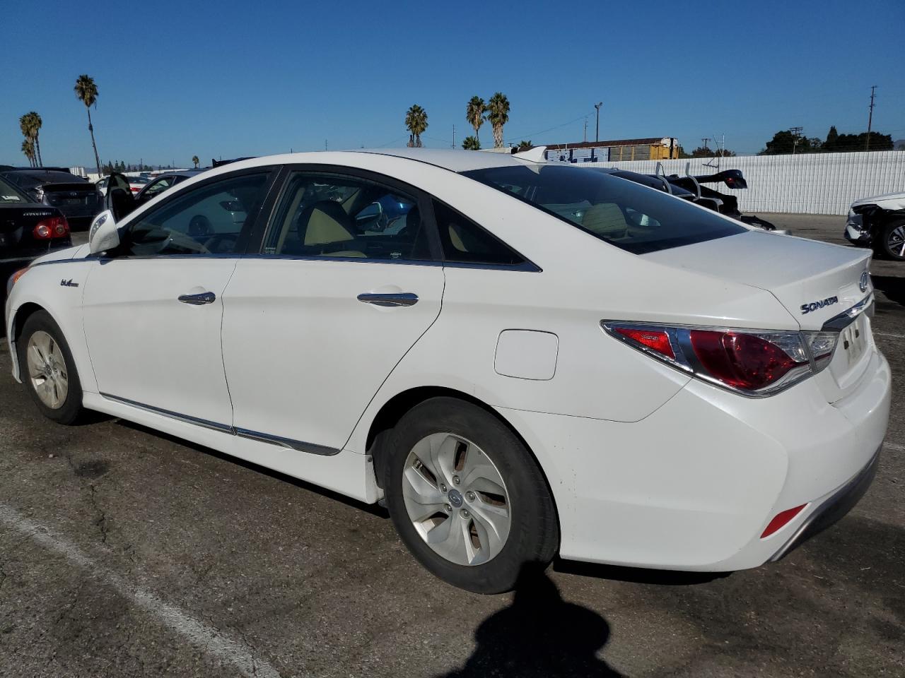 2015 Hyundai Sonata Hybrid - Фото 2