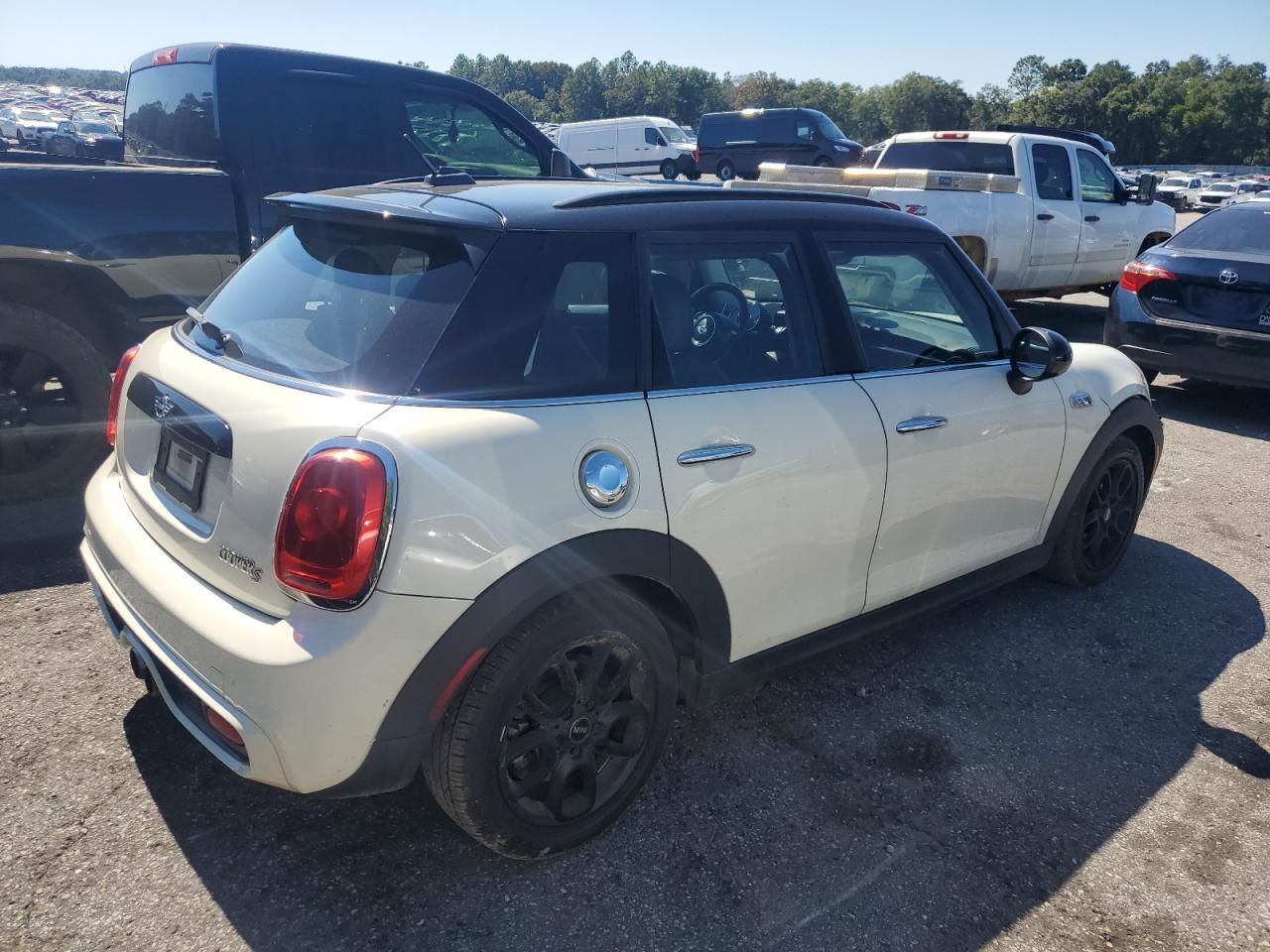 2017 Mini Cooper S - Фото 3