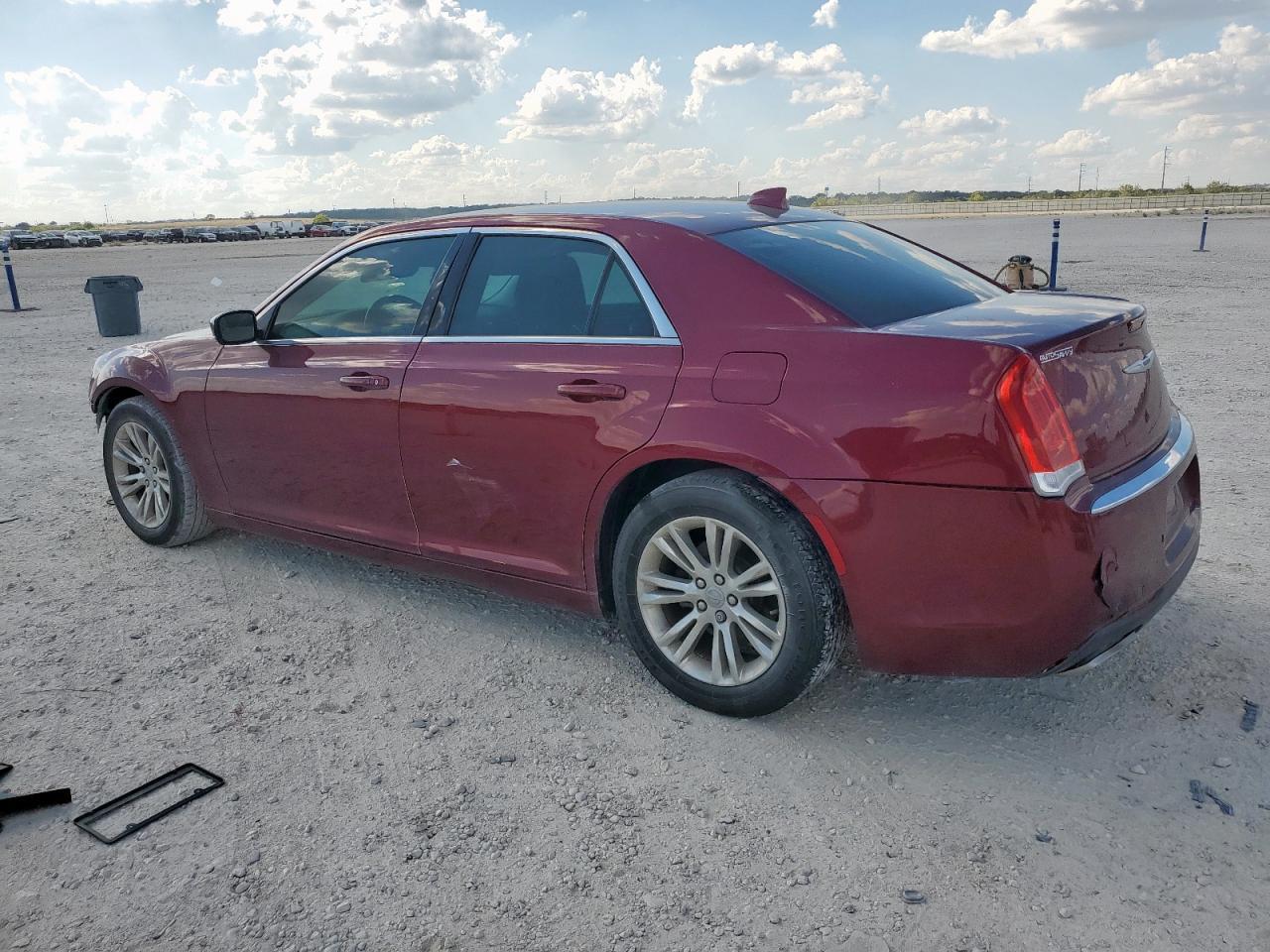 2021 Chrysler 300 Touring - Image 2