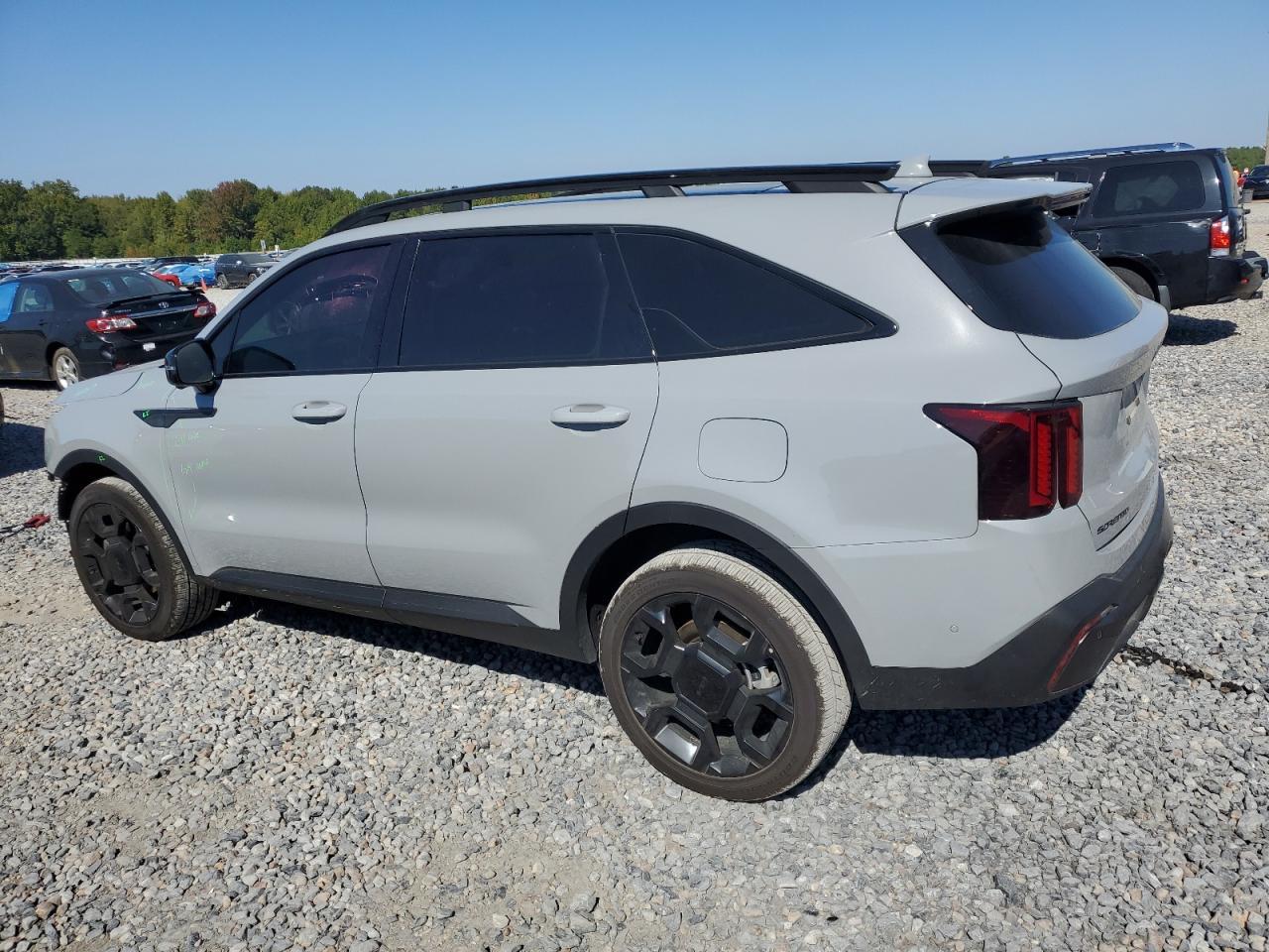 2025 Kia Sorento Sx - Image 2