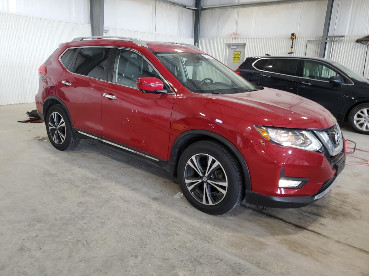2017 Nissan Rogue S - Фото 4
