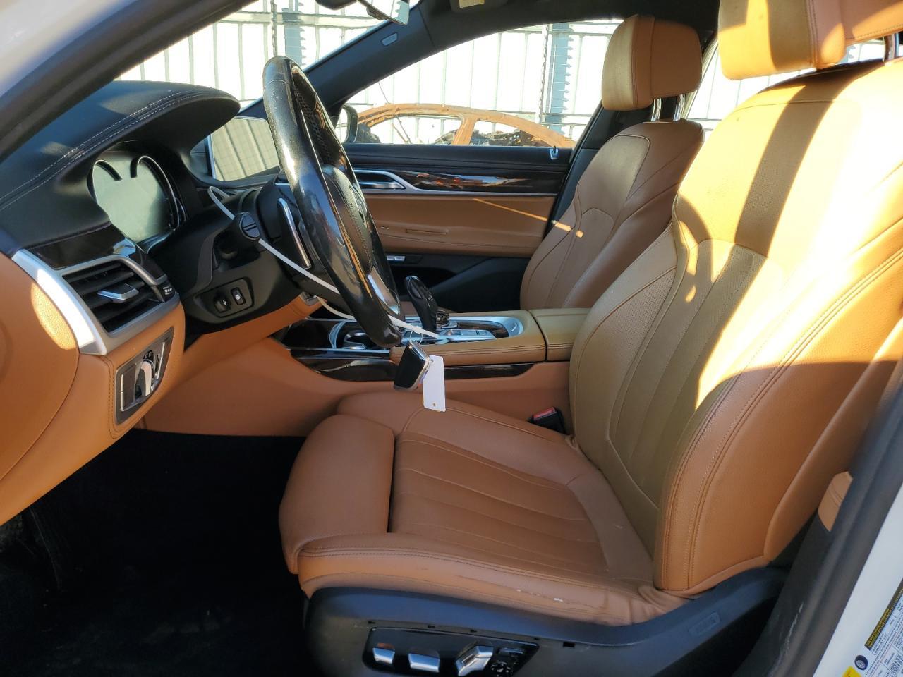 2017 BMW 740 Xi - Фото 7