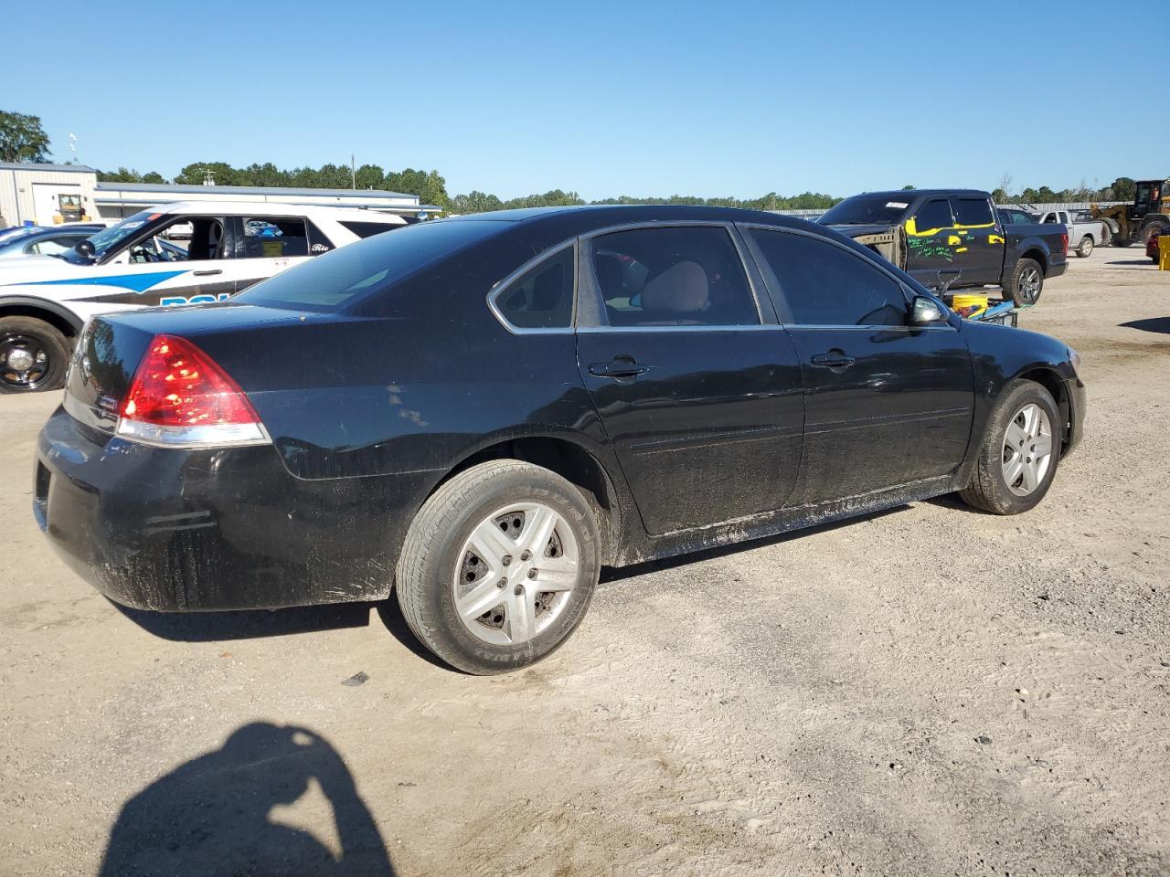 2010 Chevrolet Impala Ls - Фото 3