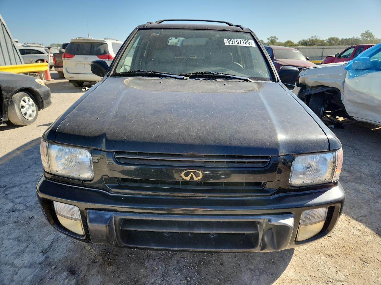 1998 Infiniti Qx4 - Image 5