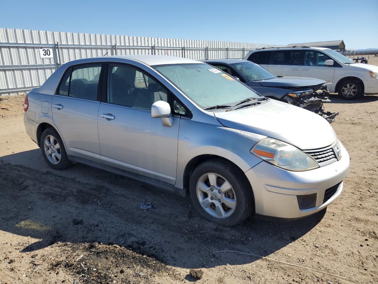 2007 Nissan Versa S - Фото 4