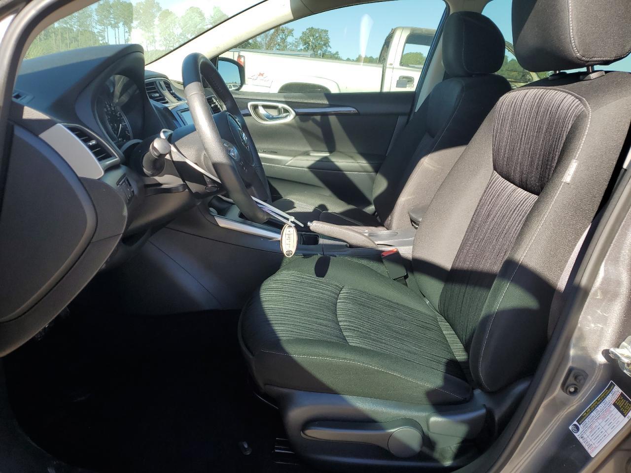 2019 Nissan Sentra S - Фото 7