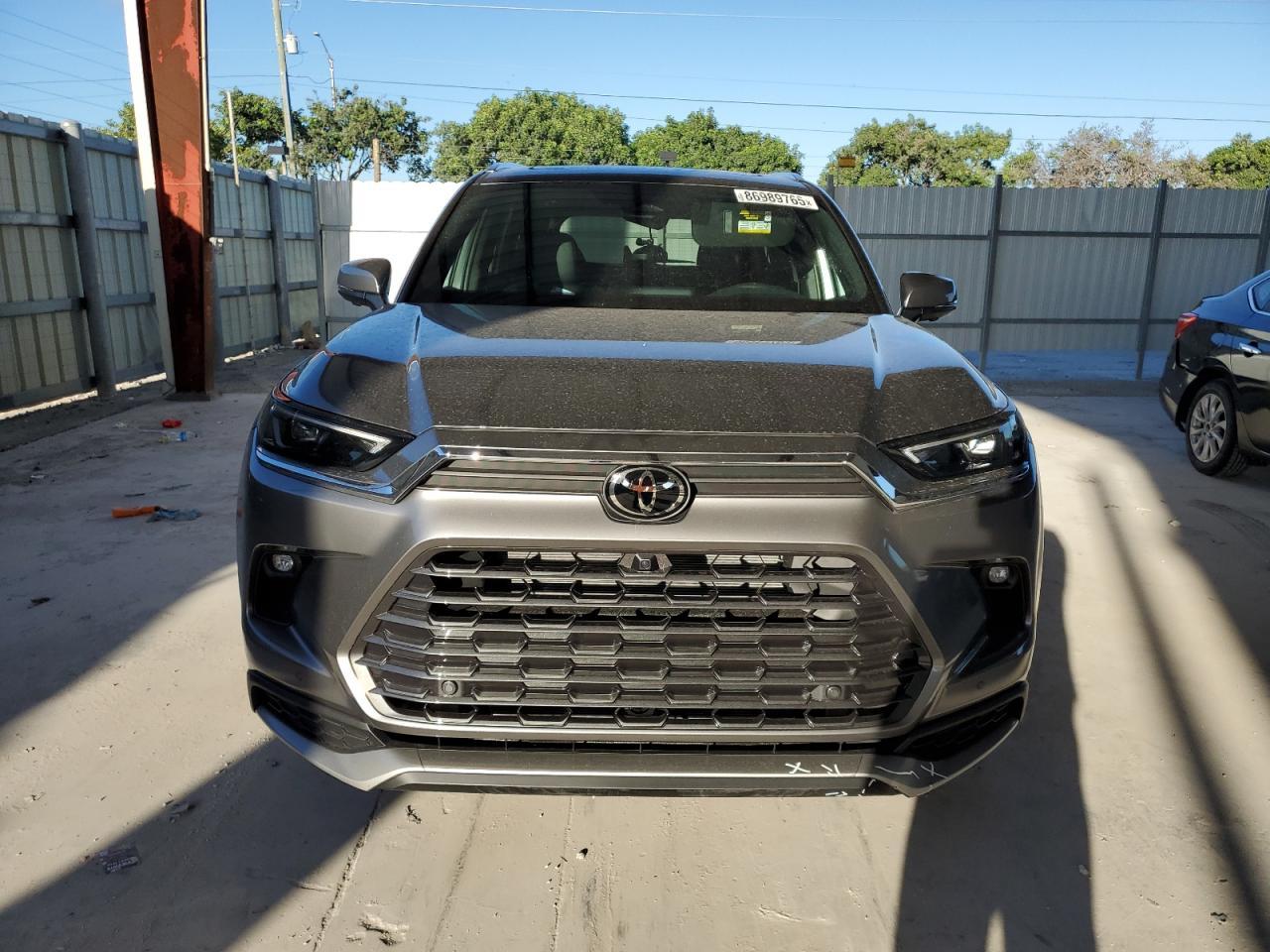2025 Toyota Grand Highlander Limited - Фото 5
