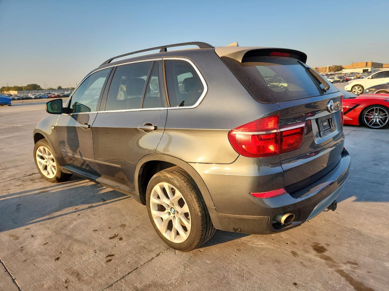 2013 BMW X5 xDrive35I - Image 2