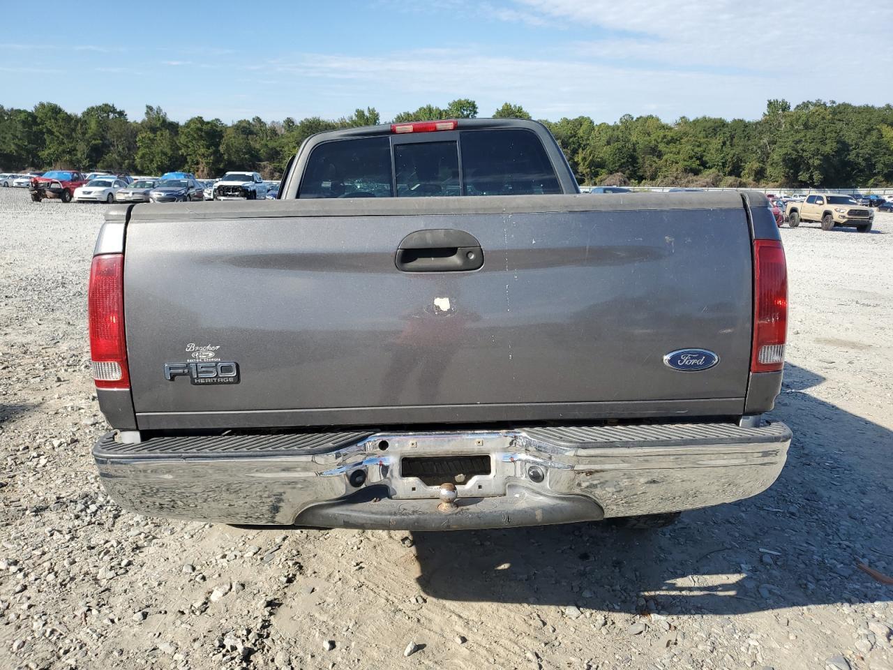 2004 Ford F-150 Heritage Classic - Image 6