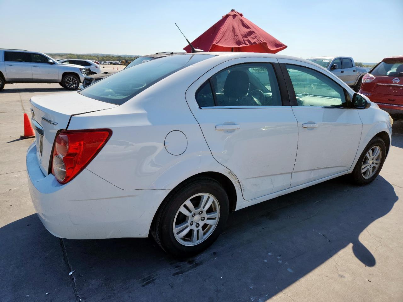 2014 Chevrolet Sonic Lt - Image 3