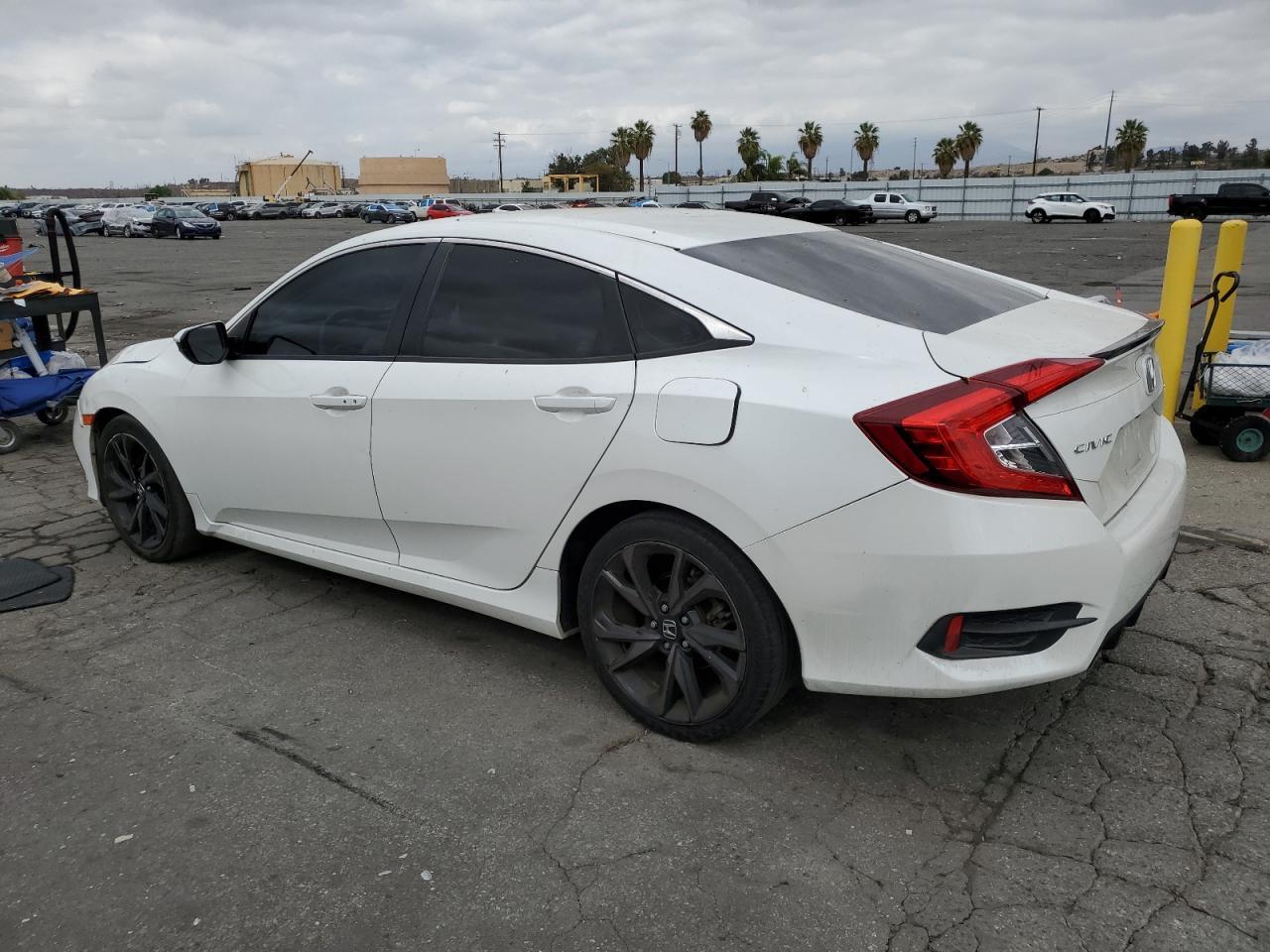 2019 Honda Civic Sport - Фото 2