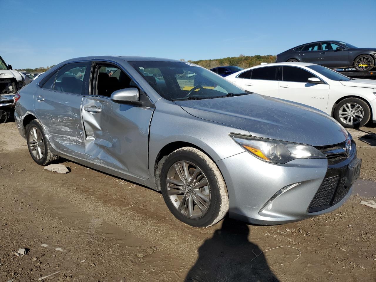 2015 Toyota Camry Le - Фото 4