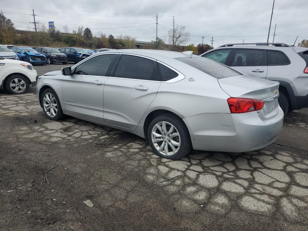 2016 Chevrolet Impala Lt - Фото 2