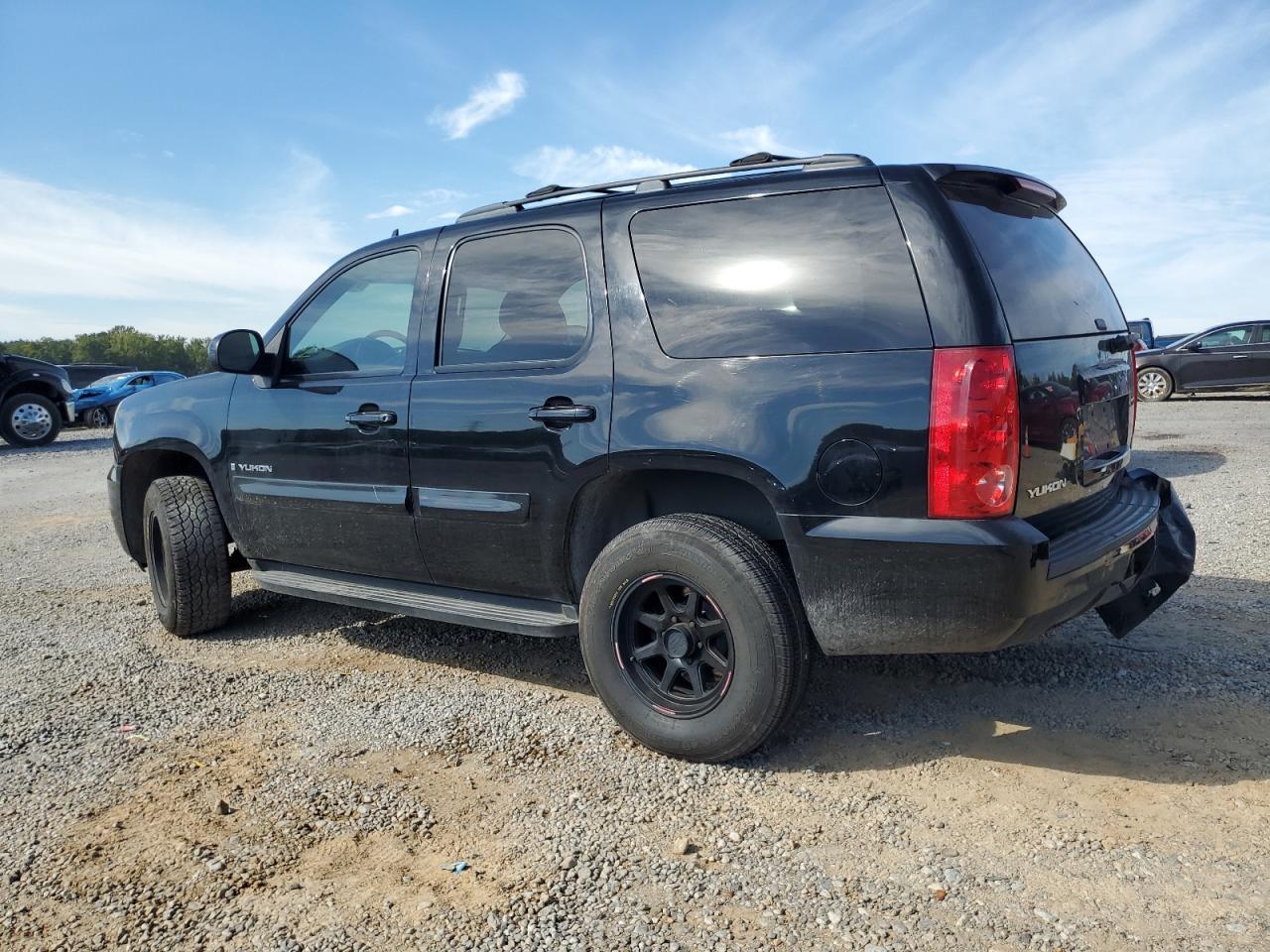 2007 GMC Yukon - Фото 2