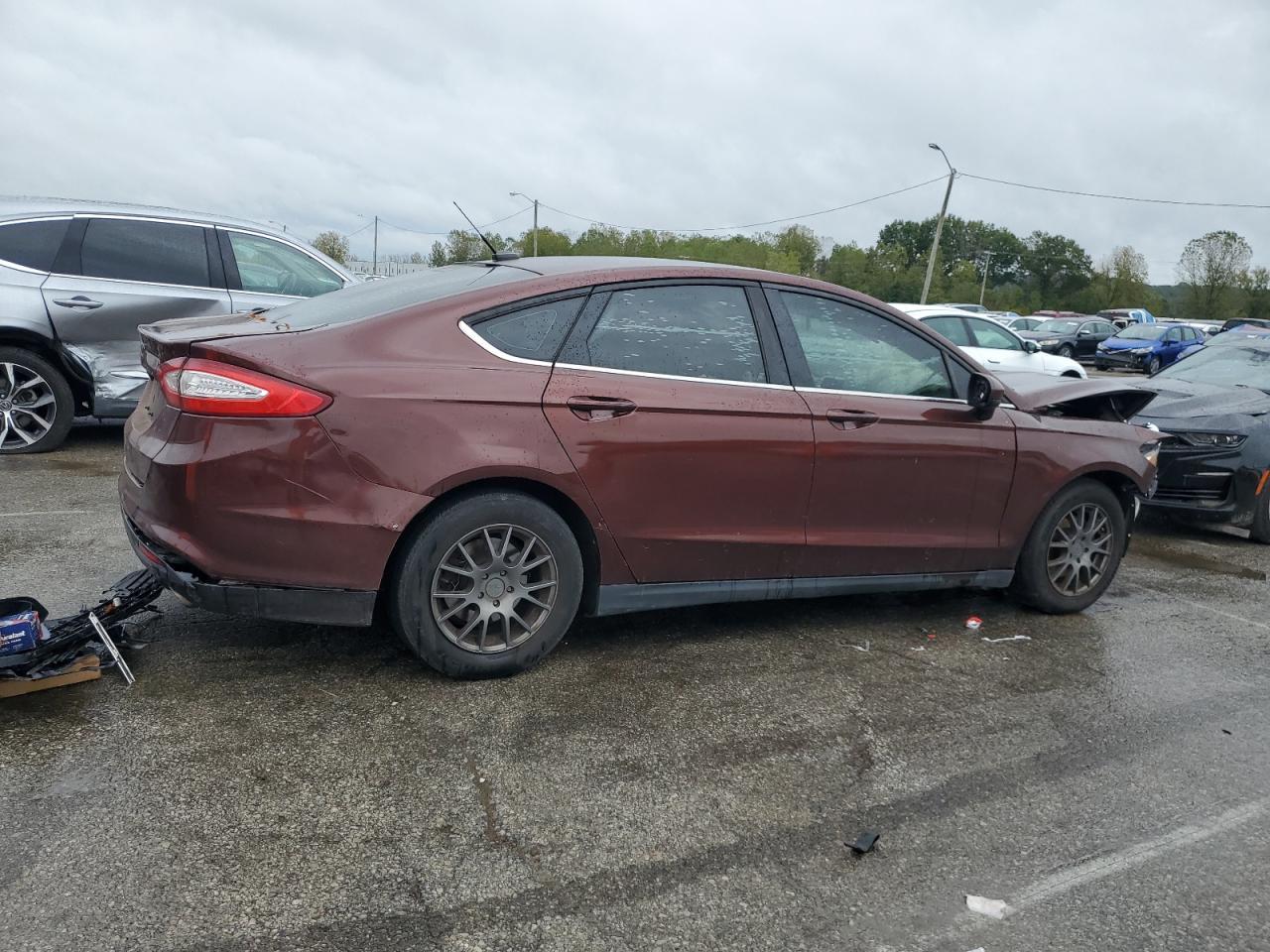 2016 Ford Fusion S - Фото 3