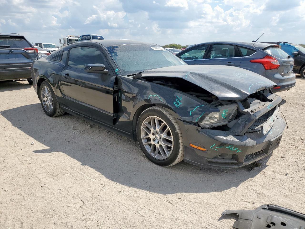 2014 Ford Mustang - Image 4