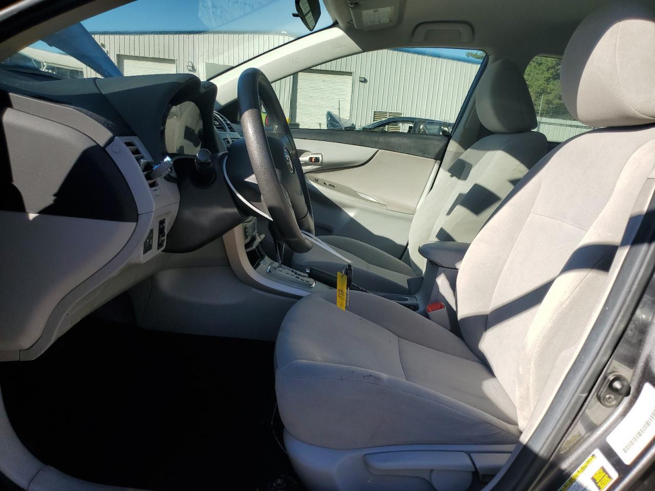 2013 Toyota Corolla Le - Фото 7