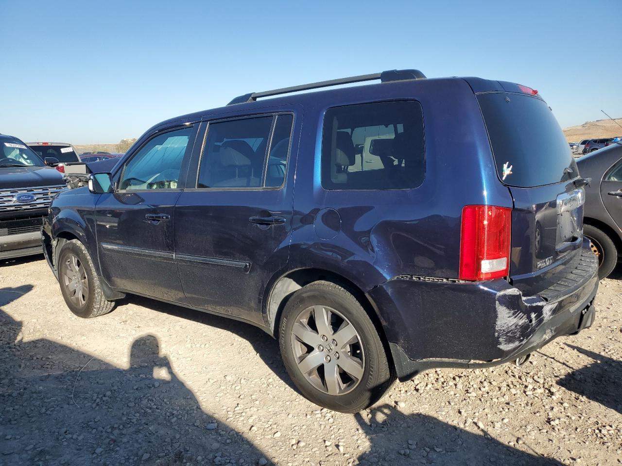 2014 Honda Pilot Touring - Image 2