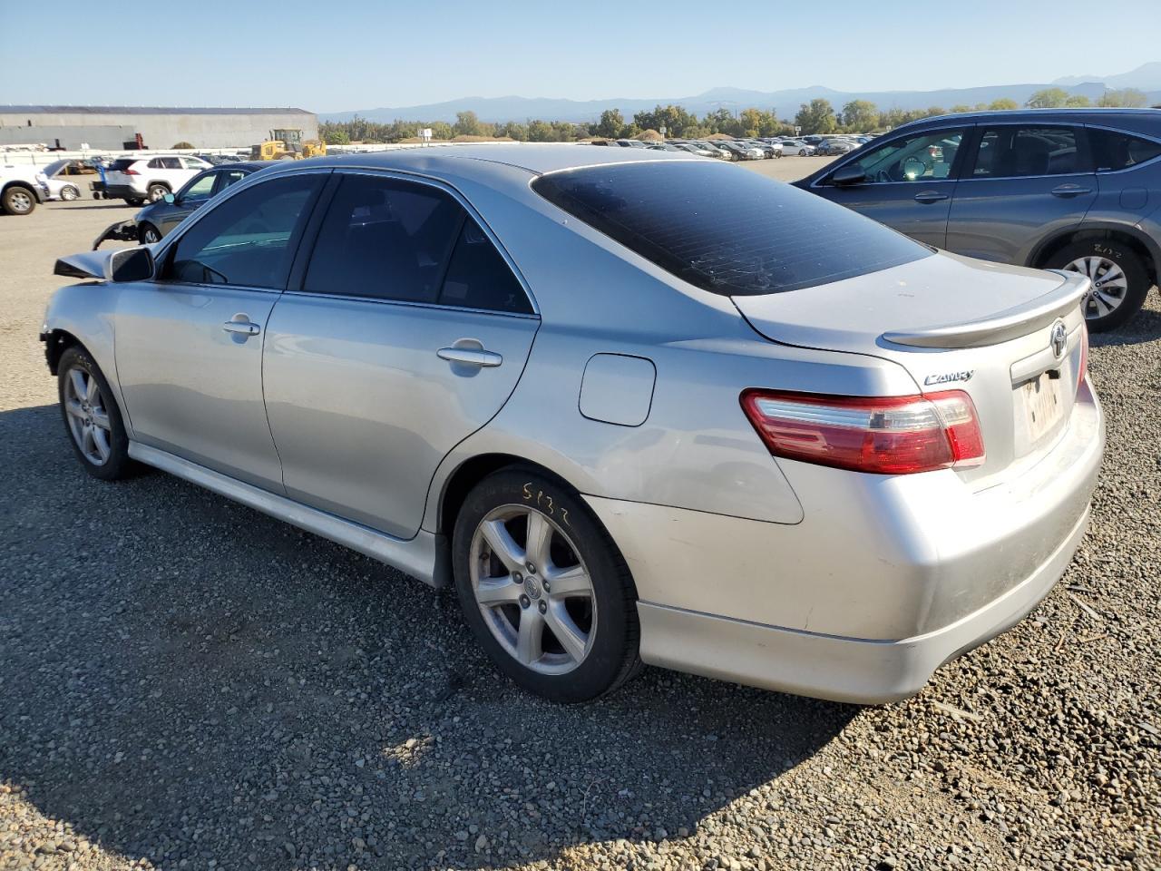 2009 Toyota Camry Base - Фото 2