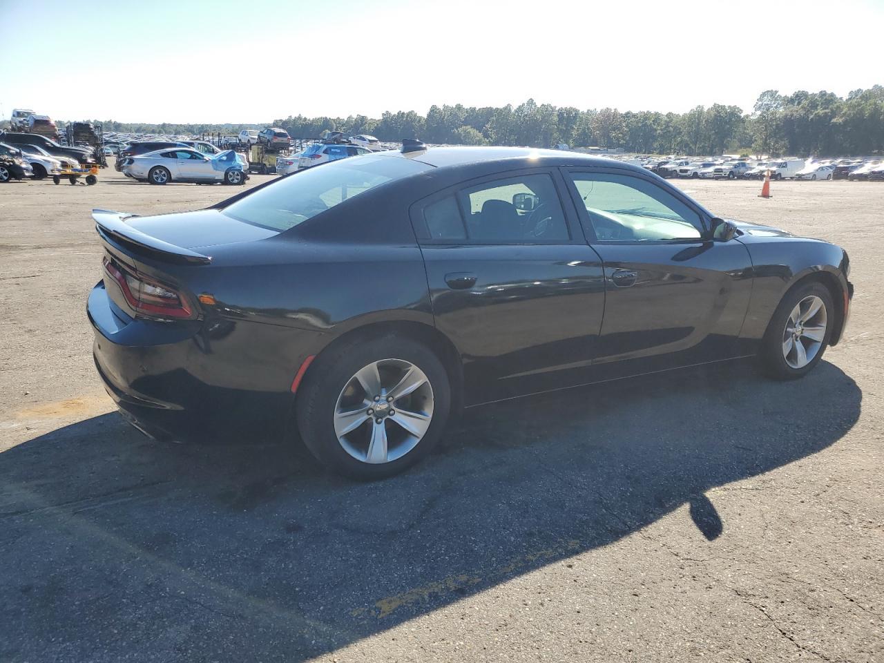 2016 Dodge Charger Sxt - Фото 3