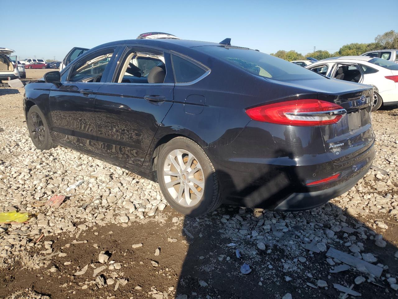 2019 Ford Fusion Se - Фото 2