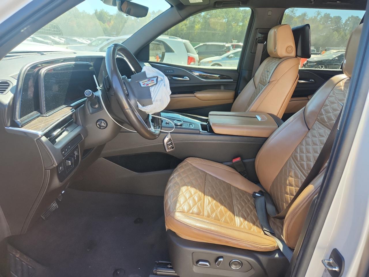 2021 Cadillac Escalade Sport - Image 7