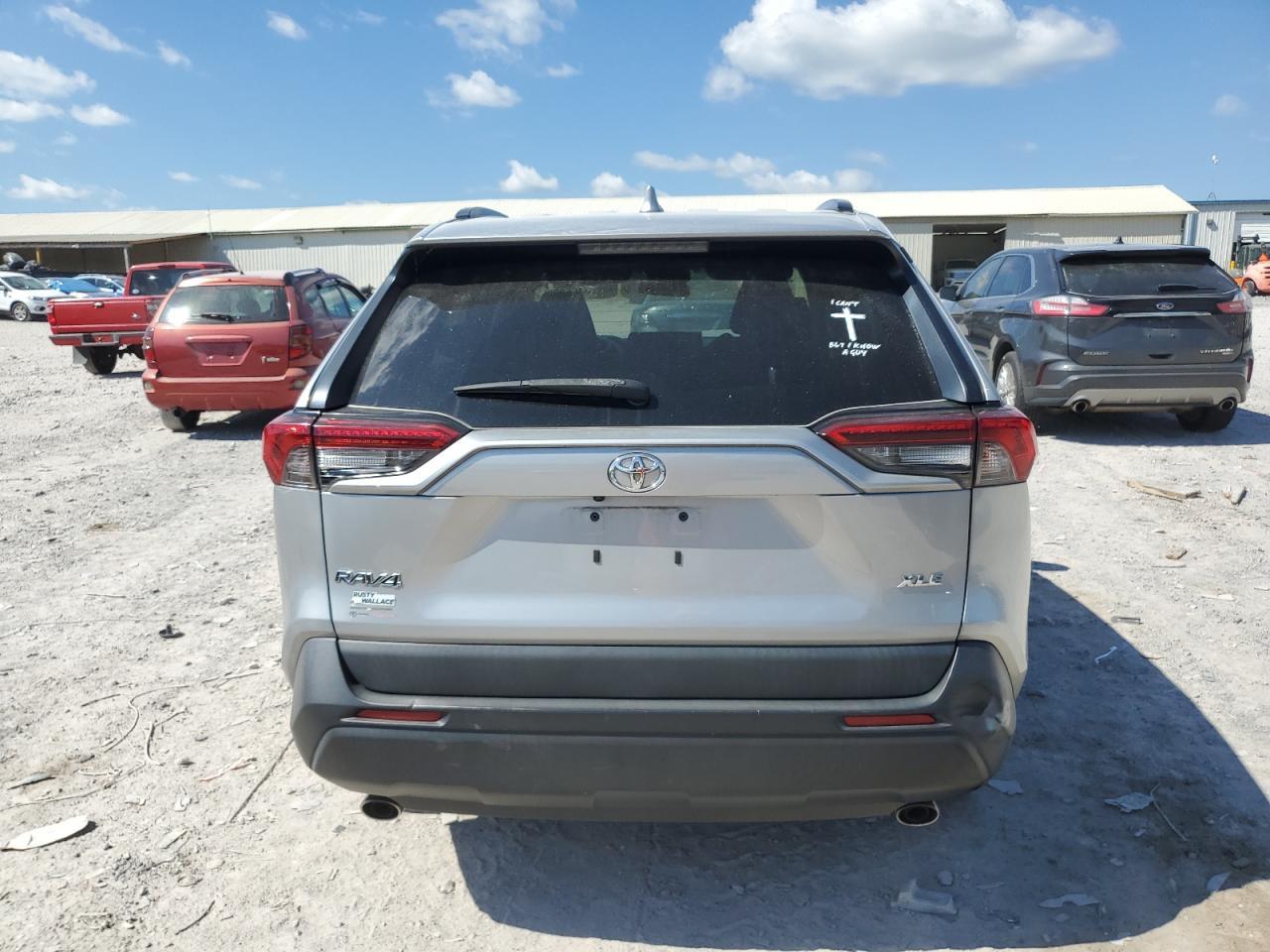 2019 Toyota Rav4 Xle - Фото 6