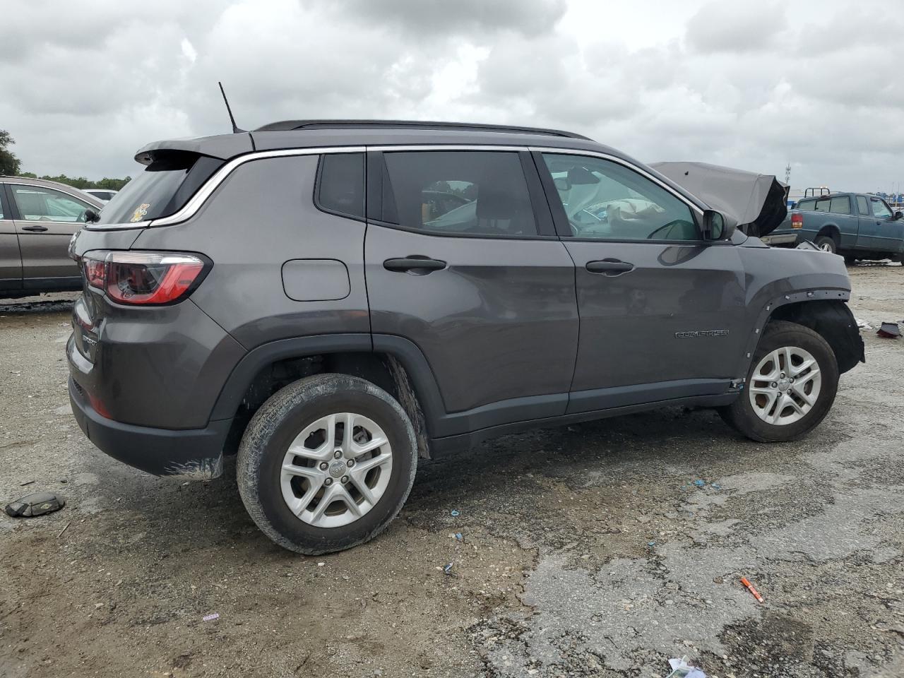 2021 Jeep Compass Sport - Фото 3