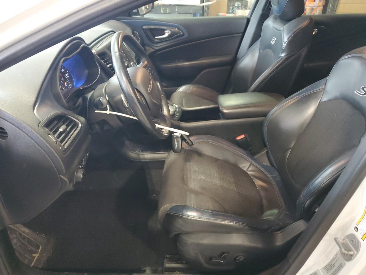 2015 Chrysler 200 S - Фото 7