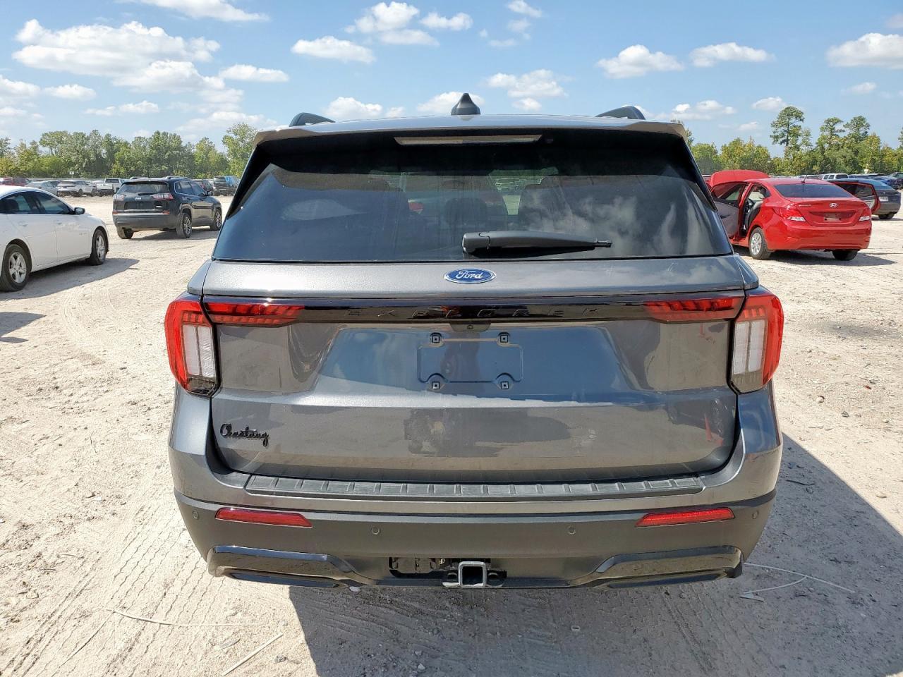 2025 Ford Explorer St-Line - Фото 6