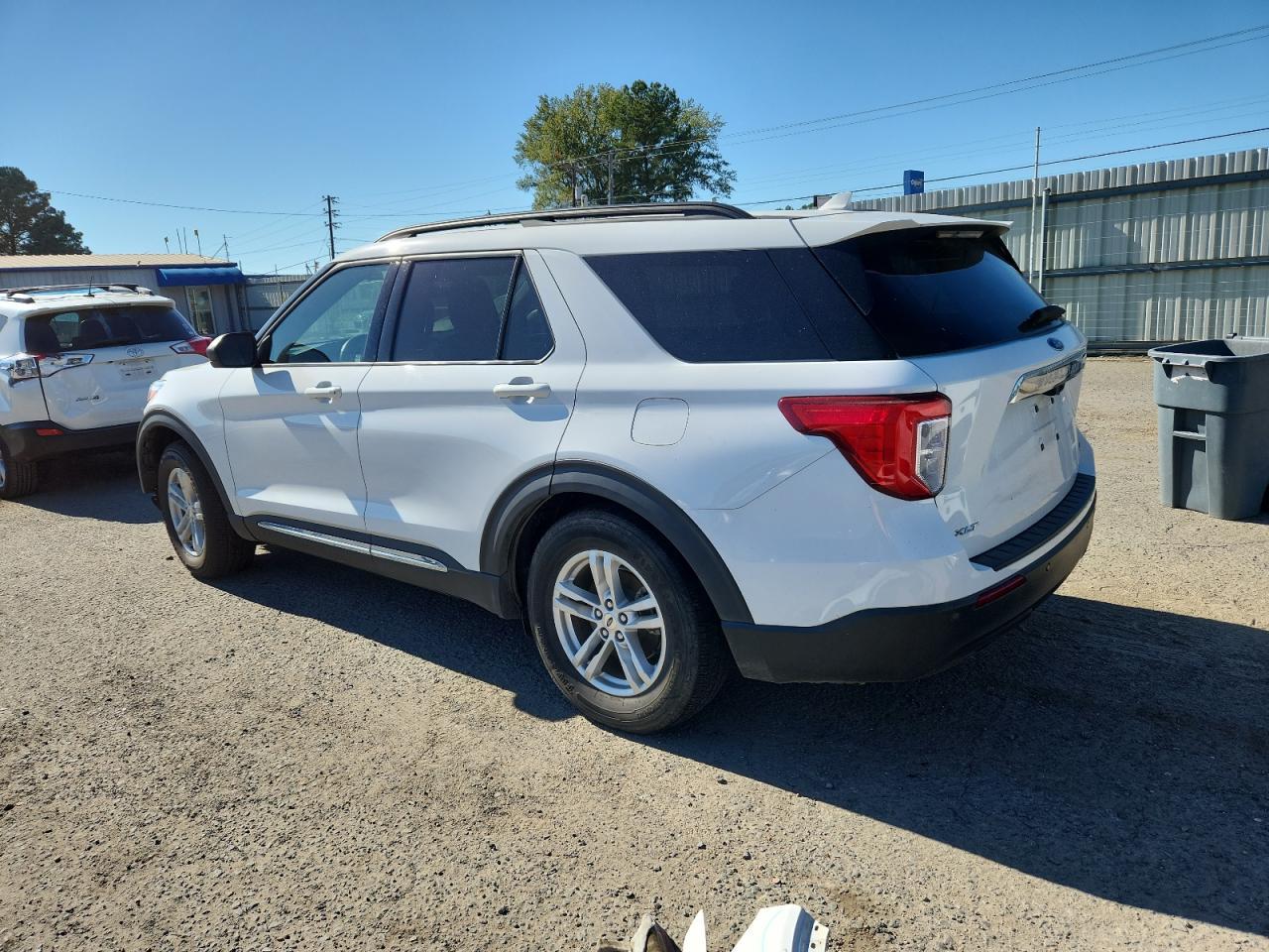 2020 Ford Explorer Xlt - Фото 2