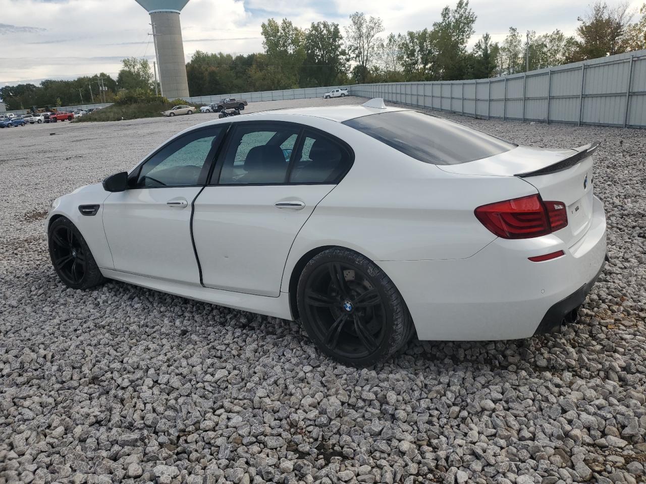2013 BMW M5 - Фото 2
