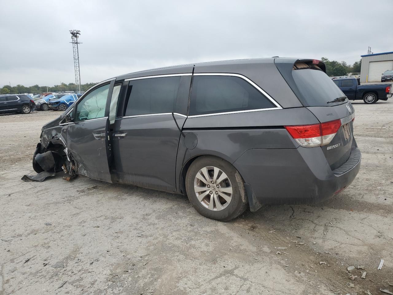 2015 Honda Odyssey Exl - Image 2