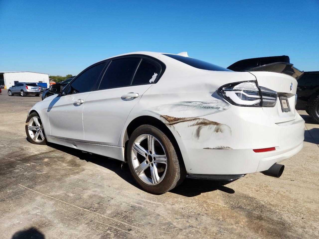 2013 BMW 320 I - Фото 2