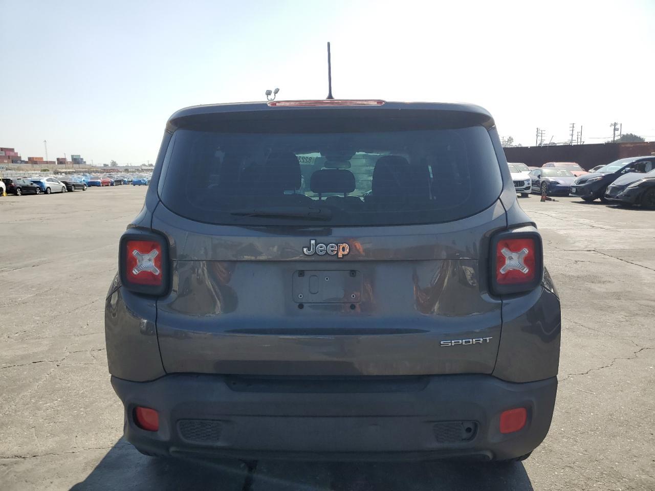 2016 Jeep Renegade Sport - Фото 6