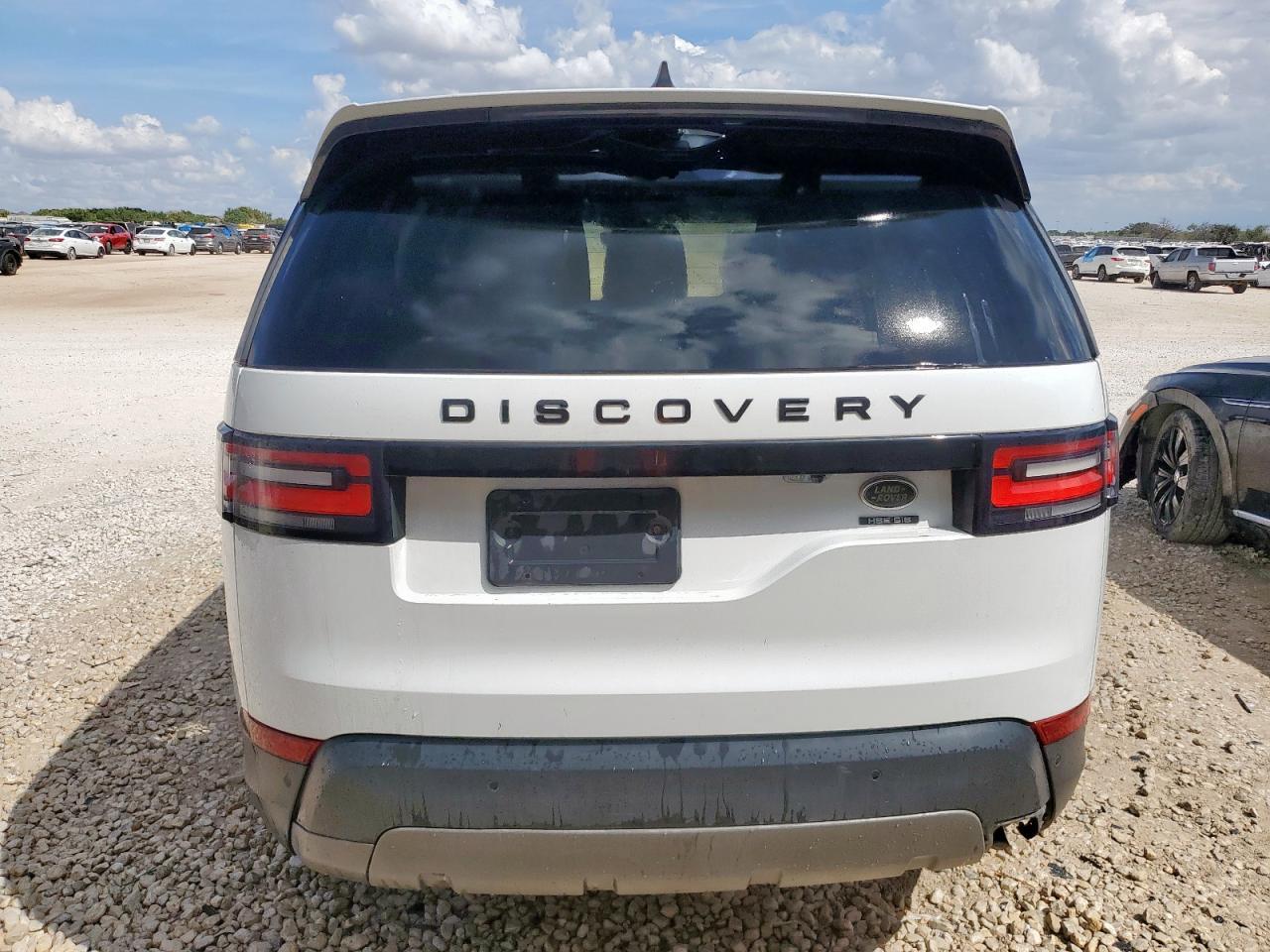 2017 Land Rover Discovery Hse Luxury - Image 6