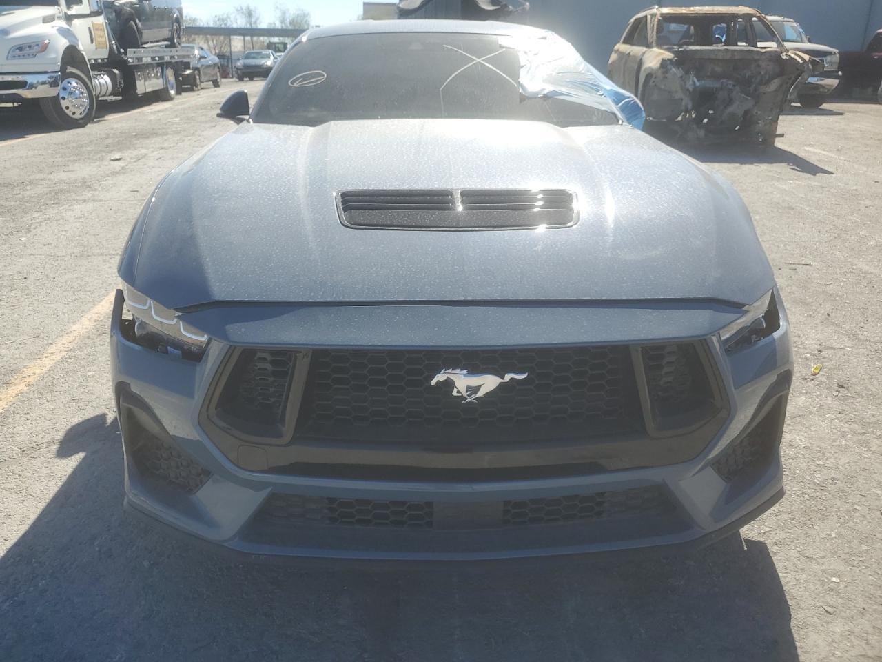 2024 Ford Mustang Gt - Фото 5