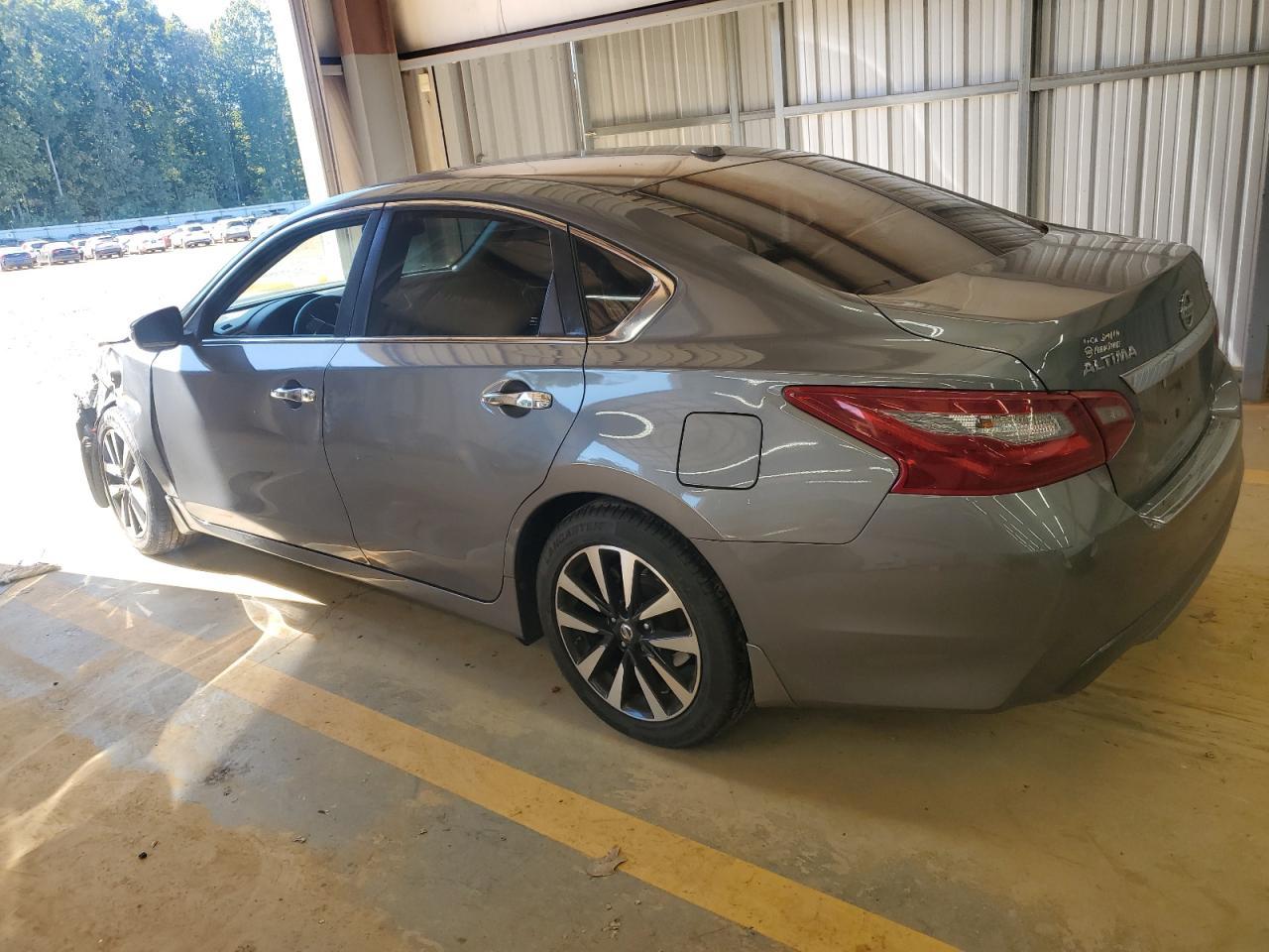 2018 Nissan Altima 2.5 - Фото 2