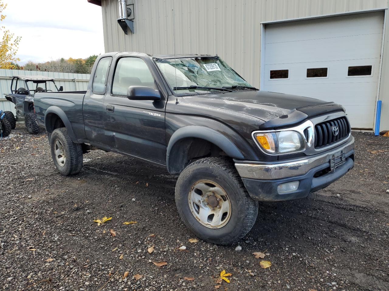 2004 Toyota Tacoma Xtracab - Image 4