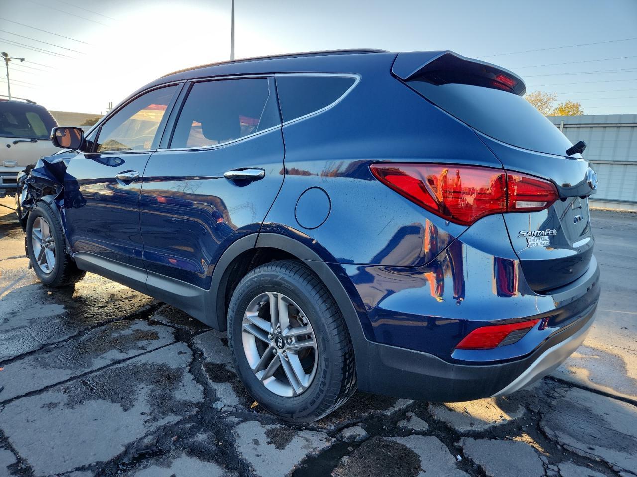2017 Hyundai Santa Fe Sport - Image 2