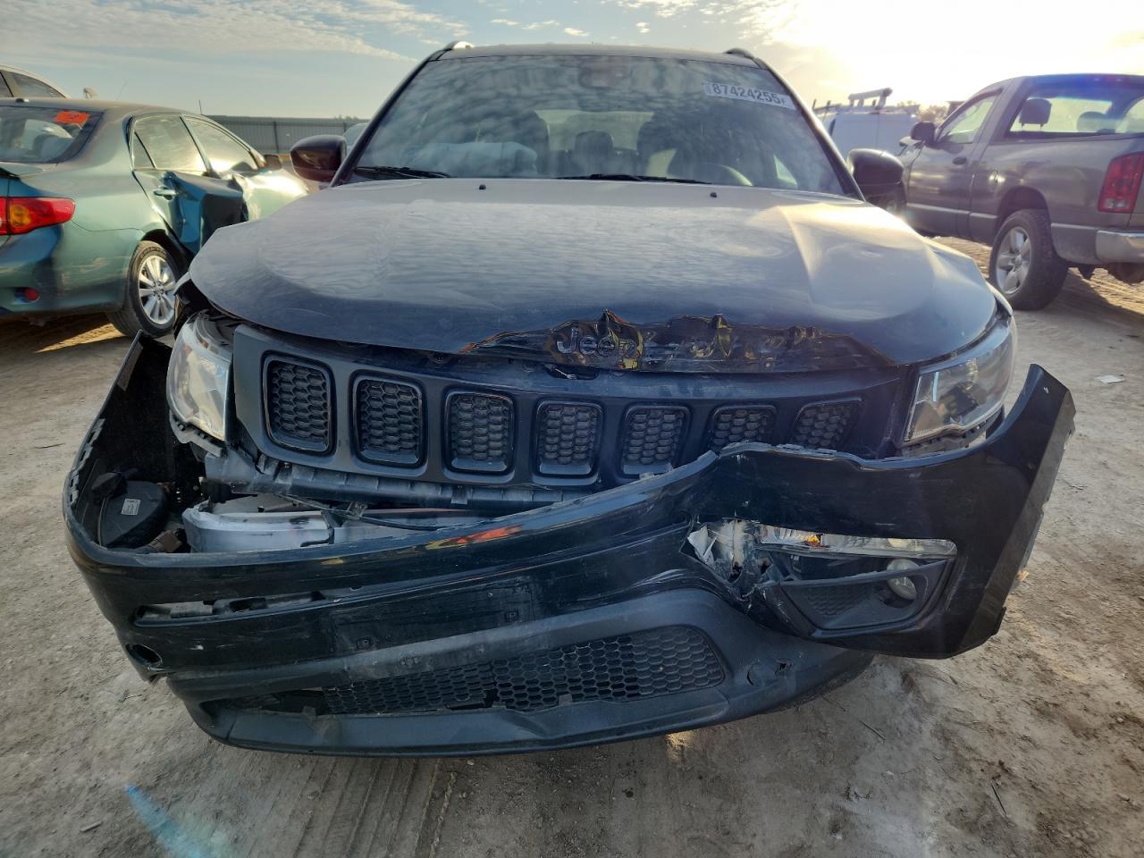 2021 Jeep Compass Latitude - Image 5