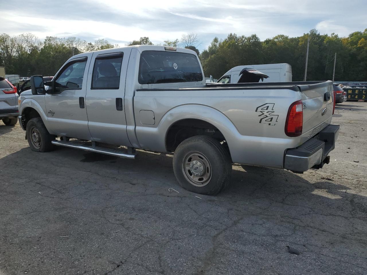 2015 Ford F250 Super Duty - Фото 2