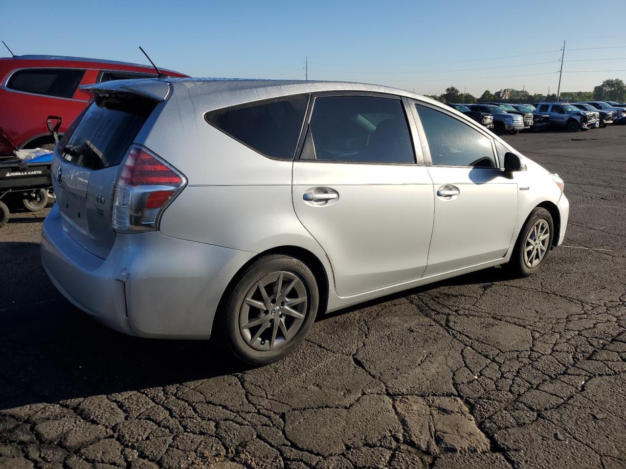 2017 Toyota Prius V - Фото 3