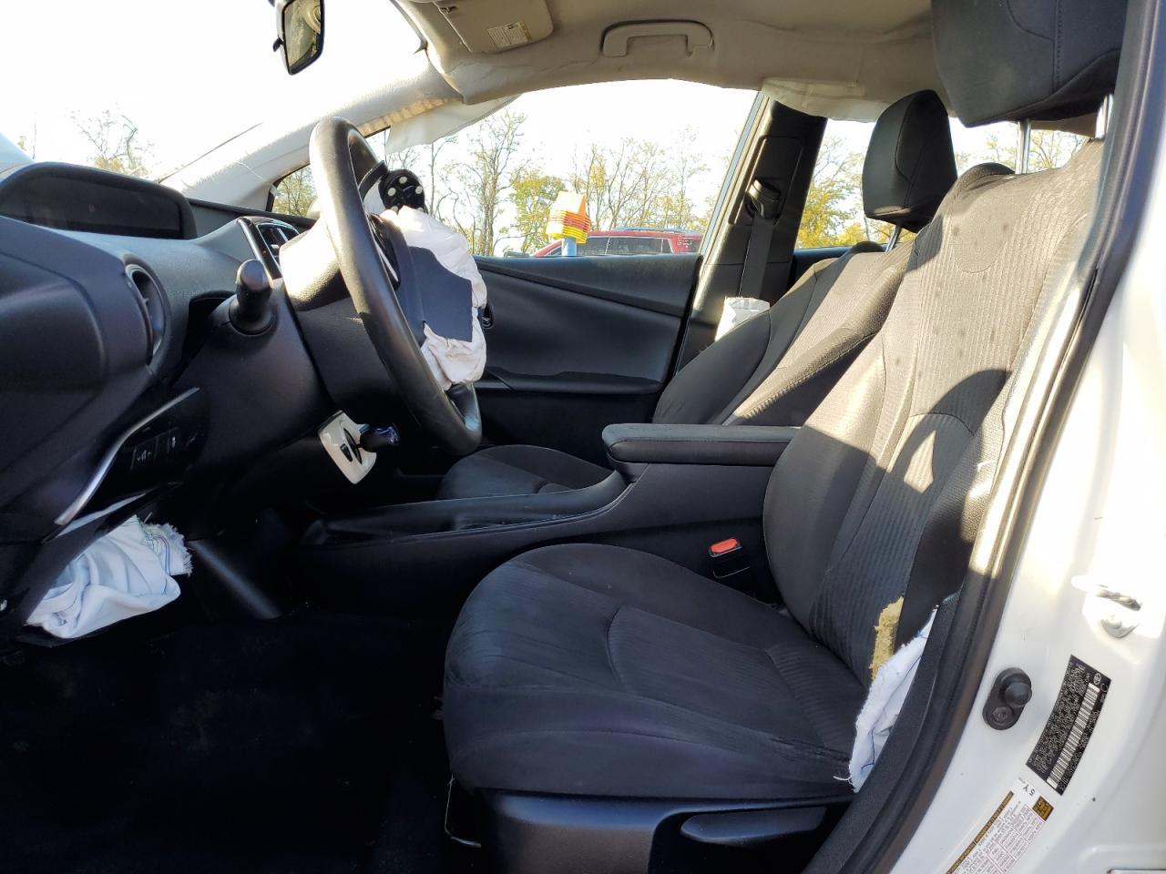 2016 Toyota Prius Two - Image 7